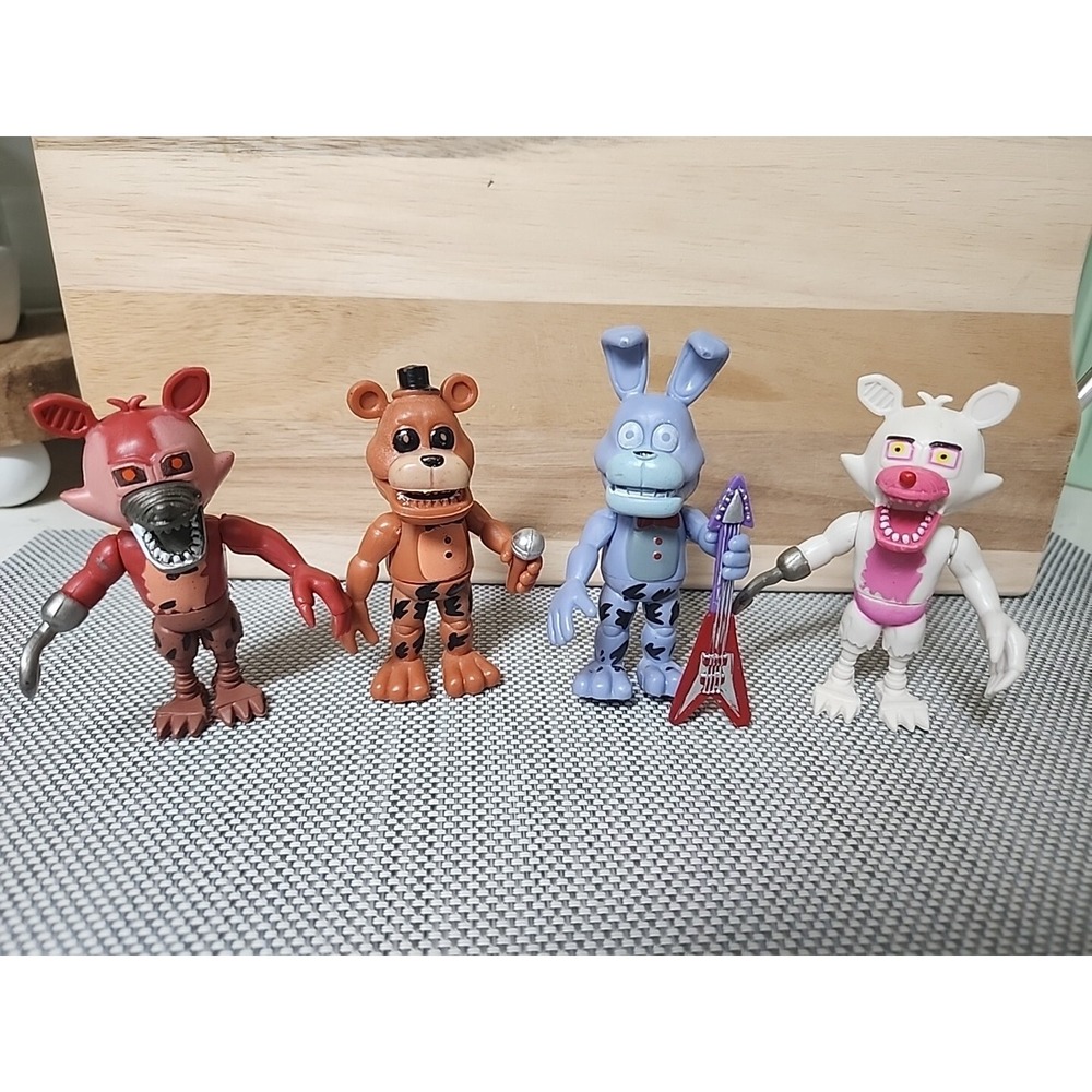Five Nights At Freddy's Action Figure Lot Of 4 Figures 4" w 2 Accessories READ